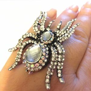 Jeweled Spider Ring - Perfect for Halloween! 🎃